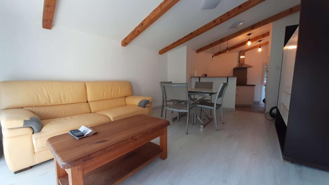 3 Pieces Neuf 65 M² Apartment Rigaud Ngoại thất bức ảnh
